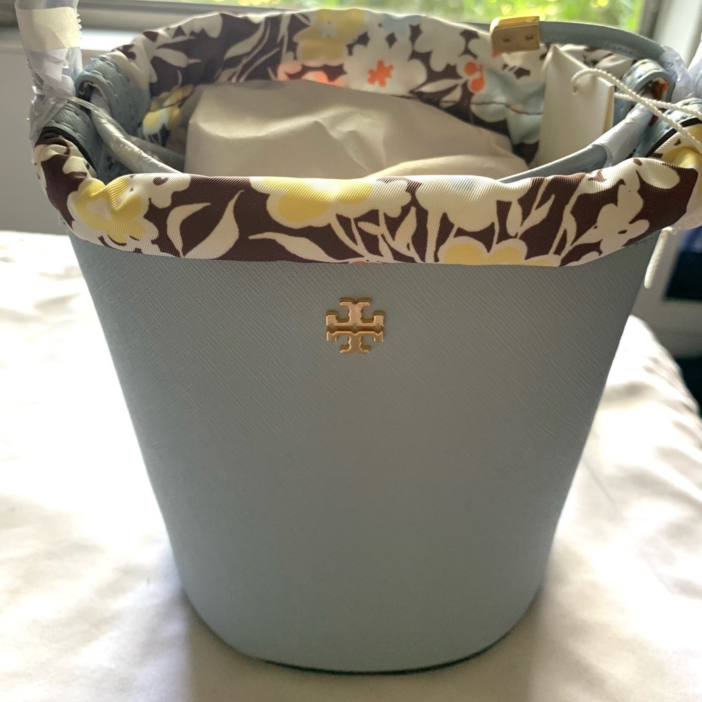 Tory Burch Emerson Mini Bucket Bag